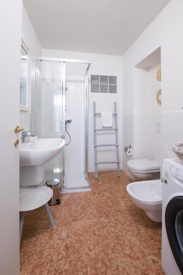Villa Natalia - Adults Only Верона Екстериор снимка