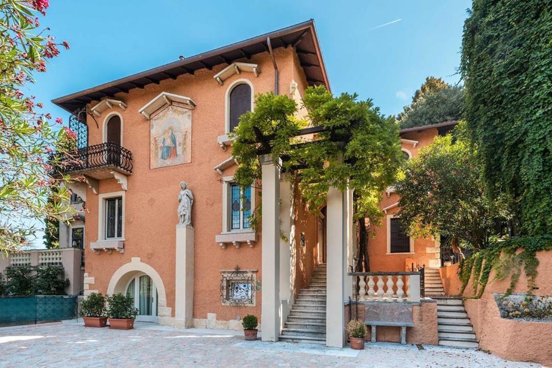 Villa Natalia - Adults Only Верона Екстериор снимка